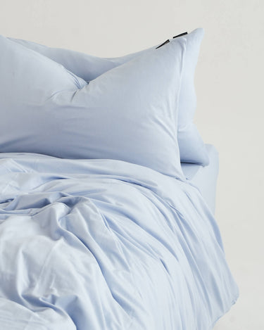 100% t-shirt cotton Hydrangea duvet cover, soft and breathable with a smooth, wrinkle-free look