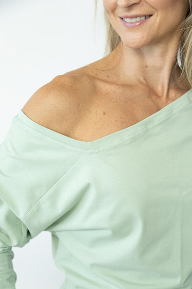 Ladies: The Cold Shoulder Retail