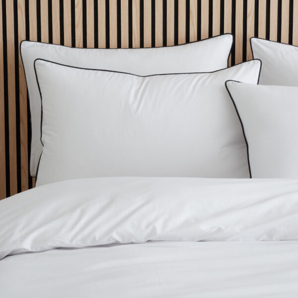 The Luxury Piped Duvet Cover Set