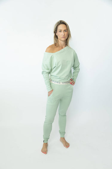 Ladies: The Cold Shoulder Retail