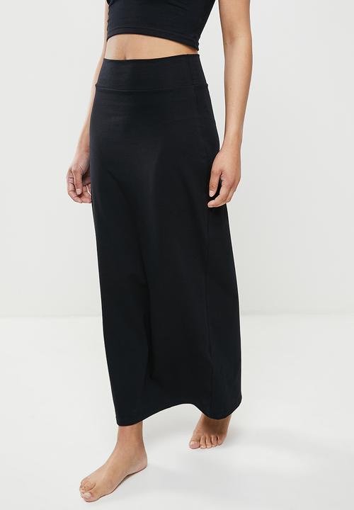 Ladies: The Maxi Skirt